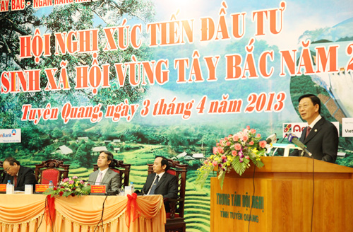 ກອງປະຊຸມສົ່ງເສີມການລົງທຶນ ແລະ ຮັບປະກັນ ຊີວິດສັງຄົມຢູ່ເຂດຕາເວັນຕົກສຽງເໜືອ ປີ 2013